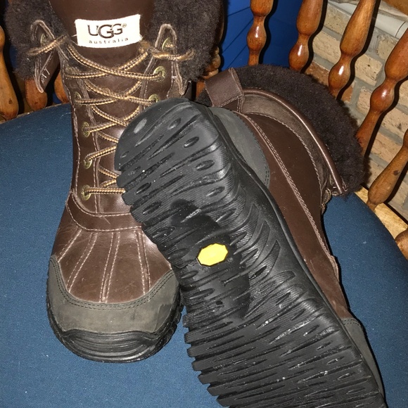 UGG Snow Boots - Picture 2 of 2